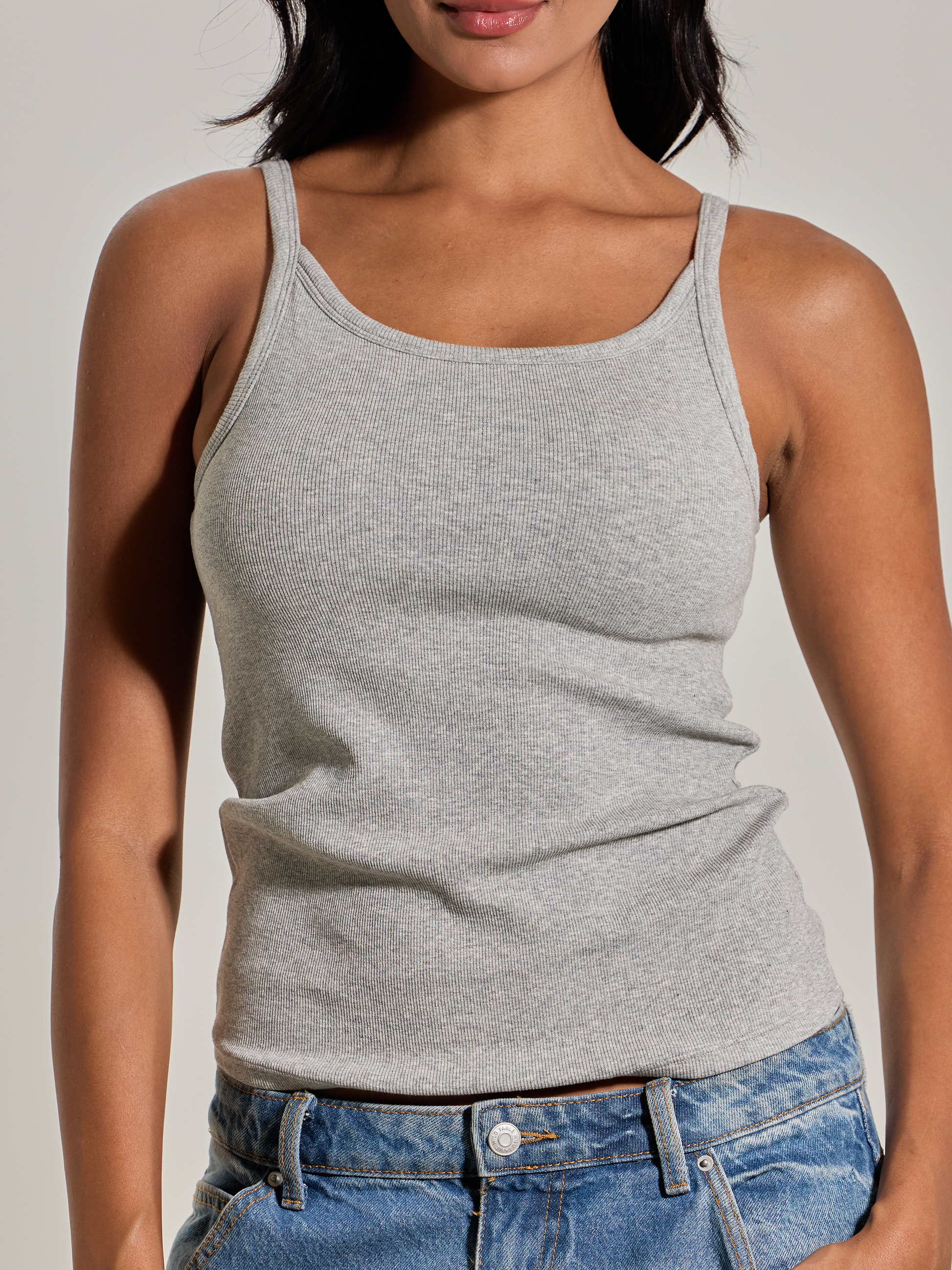 --Heather Gray / La modelo mide 1,75 m · talla XS
