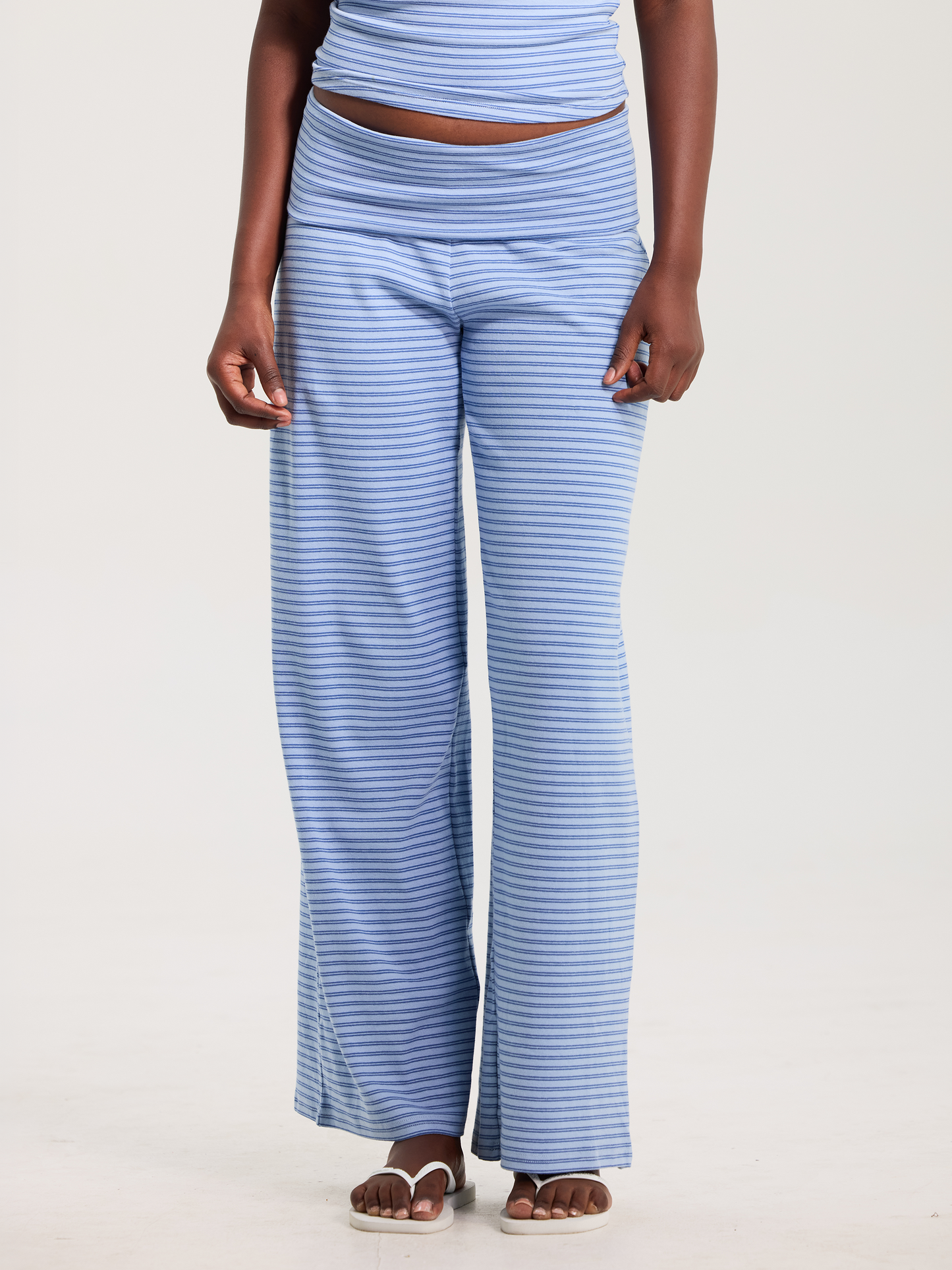 --Blue Skies / La modelo mide 1,63 m · talla XXS