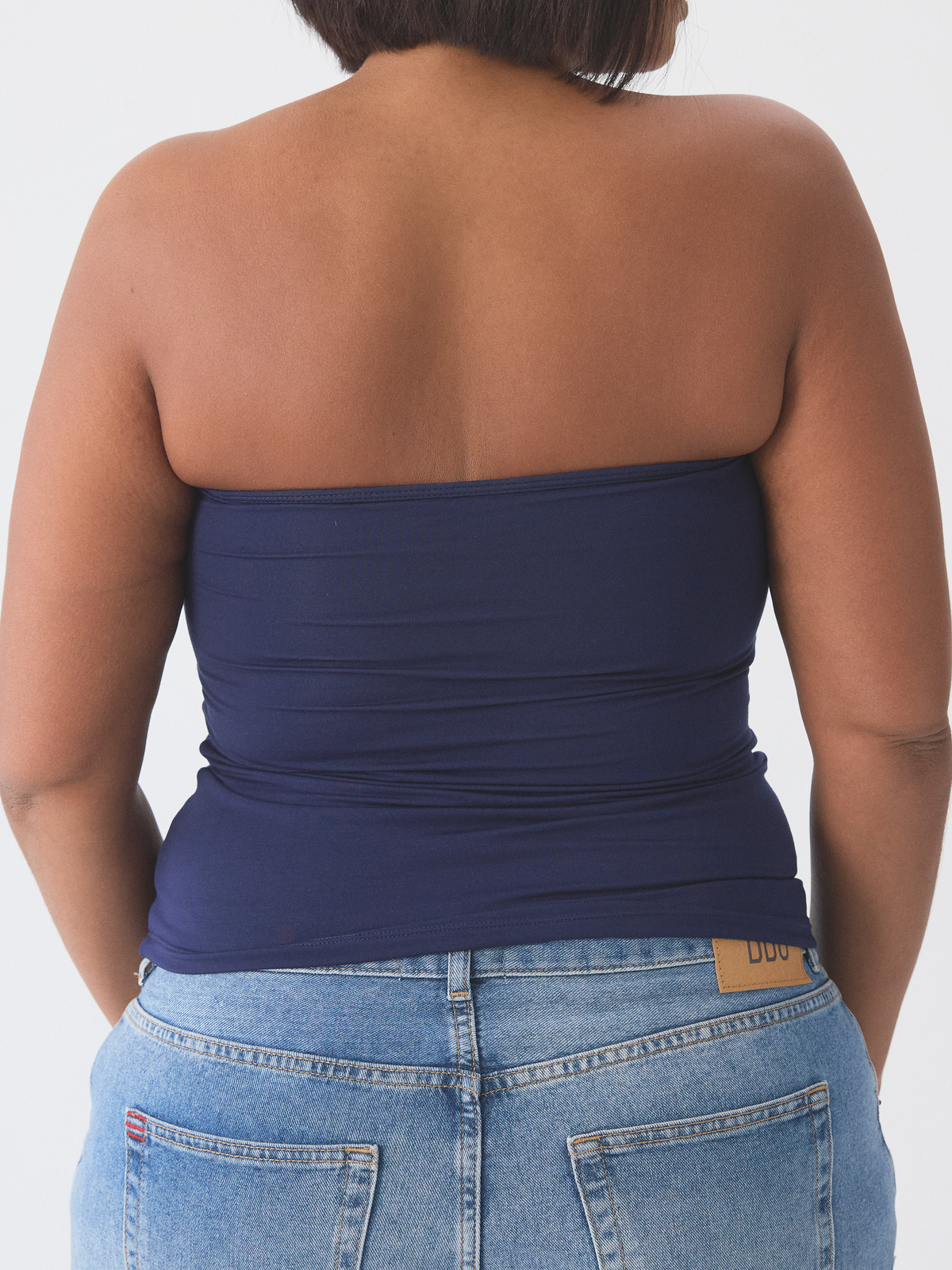 --Navy / La modelo mide 1,73 m · talla L